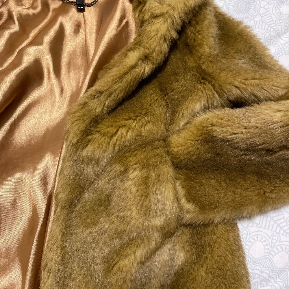Women’s Brown Faux Fur Jacket  by H&M,  Size 38 European (size 6 US) - Picture 6 of 6